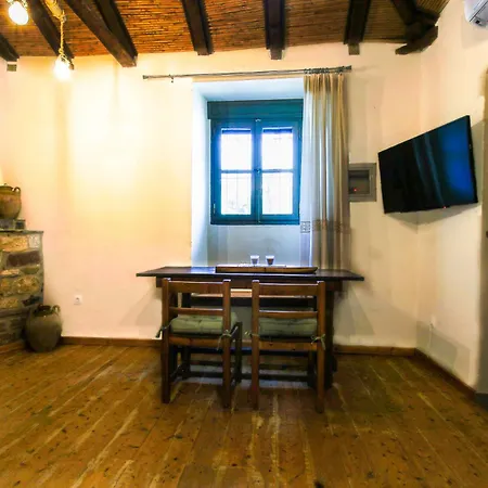 Porto Kalamitsi Stone-built Feriehus