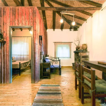 Σπίτι διακοπών Porto Kalamitsi Stone-built *