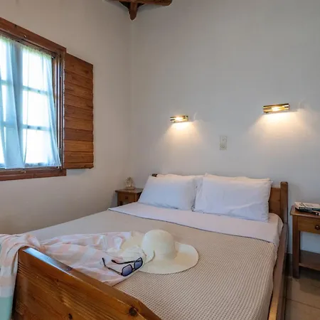 Porto Kalamitsi Stone-built *