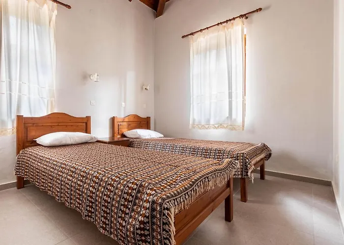 Porto Kalamitsi Stone-built *