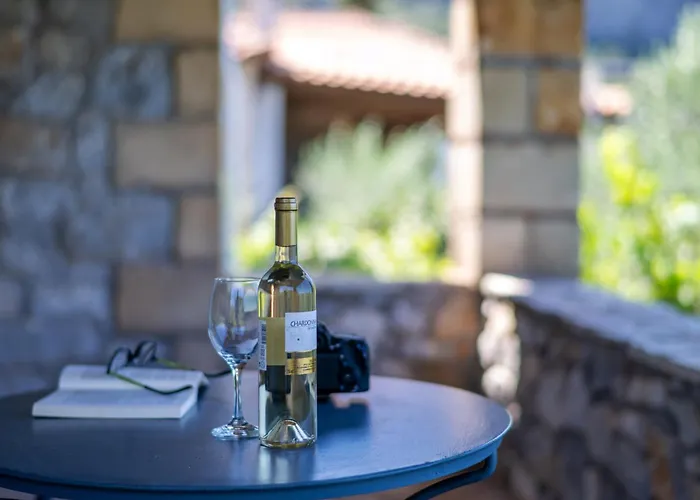 Porto Kalamitsi Stone-built Сasa de vacaciones *